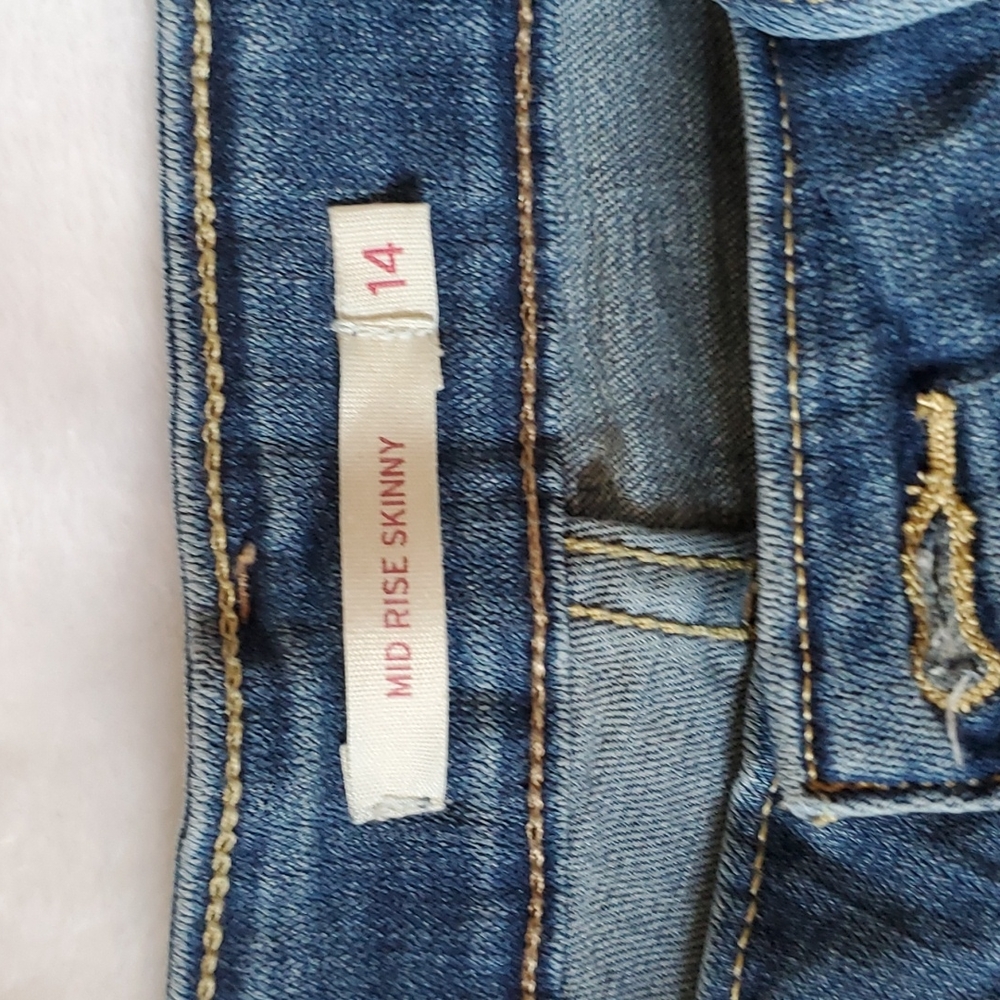 Levi's Mid Rise Skinny Jean - Picture 5 of 5